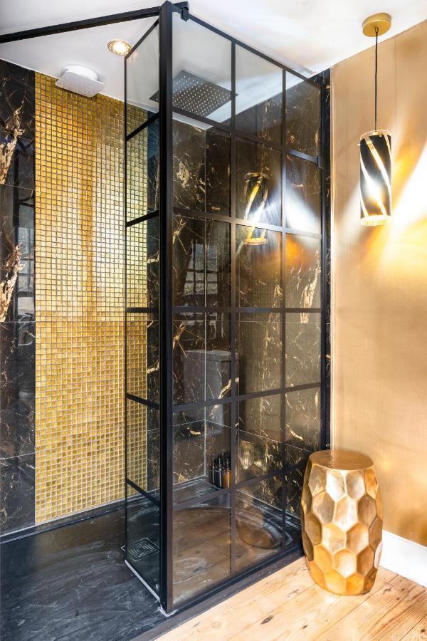 Darcys' Pride Apartment Bath Exterior photo
